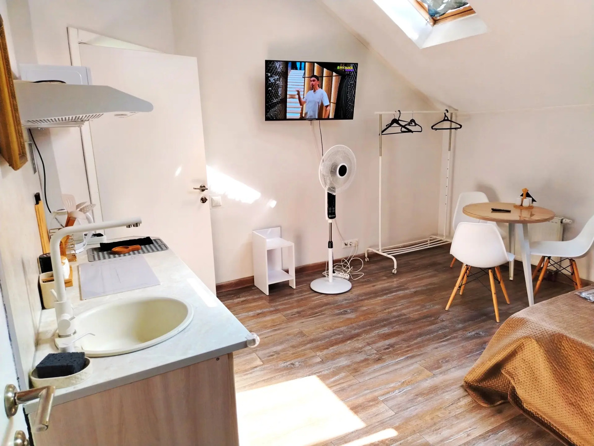 Ekodomik Lobnya (Svetlaya street)