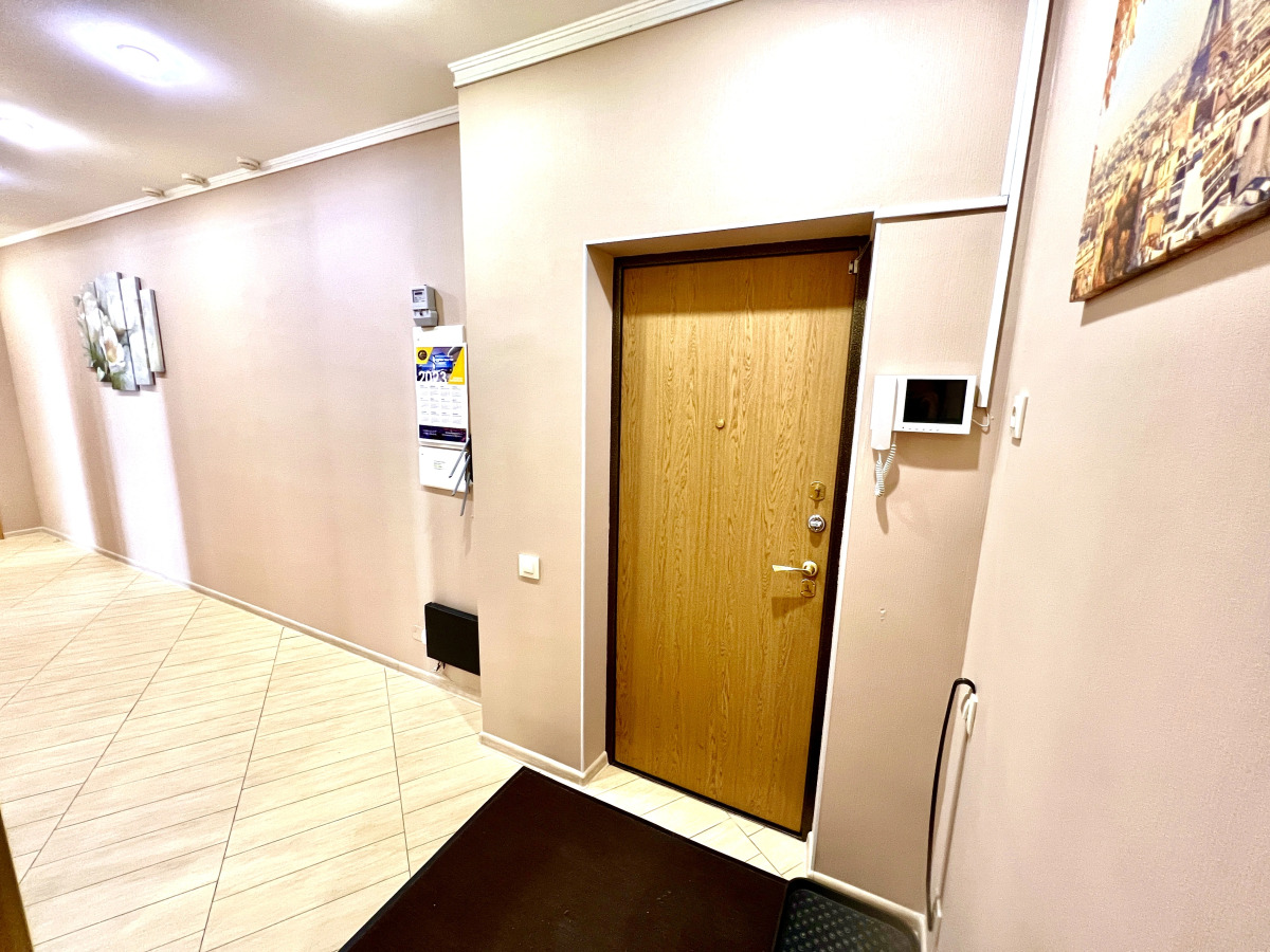 Апартаменты двухкомнатные на 11 Этаже в ЖК Современник с видом на реку Волгу