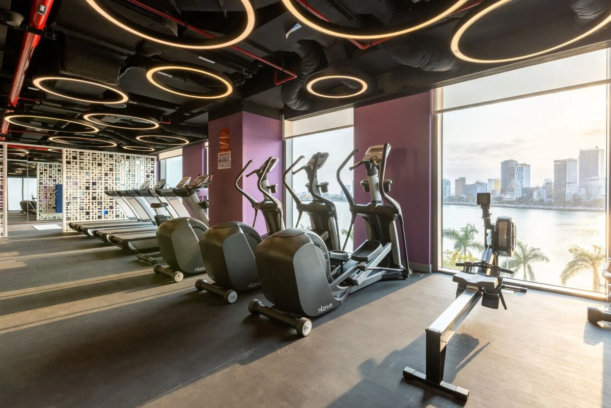 Отель Wink Danang Riverside Residence Suites - 24hrs Stay & The Best View in Town