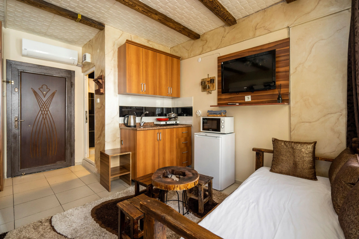 Pi Home & Apartments