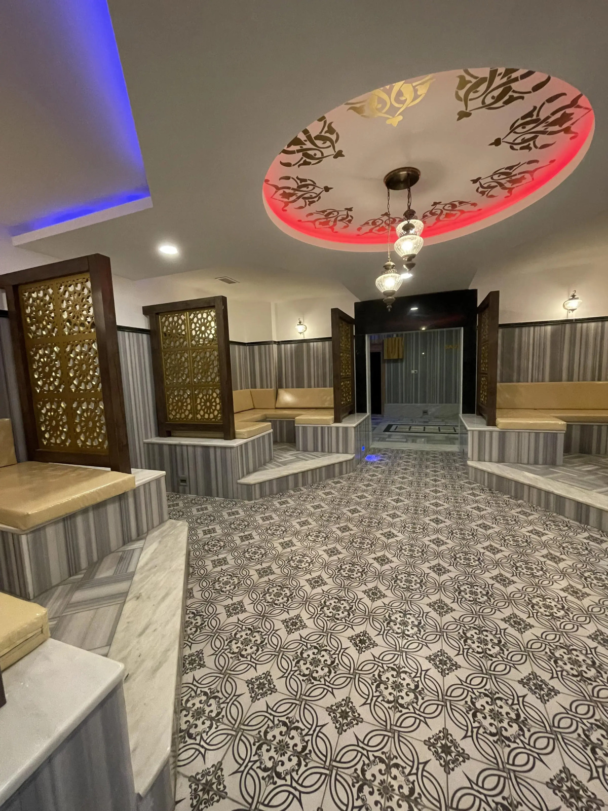 Апартаменты у моря 320 м с балконом