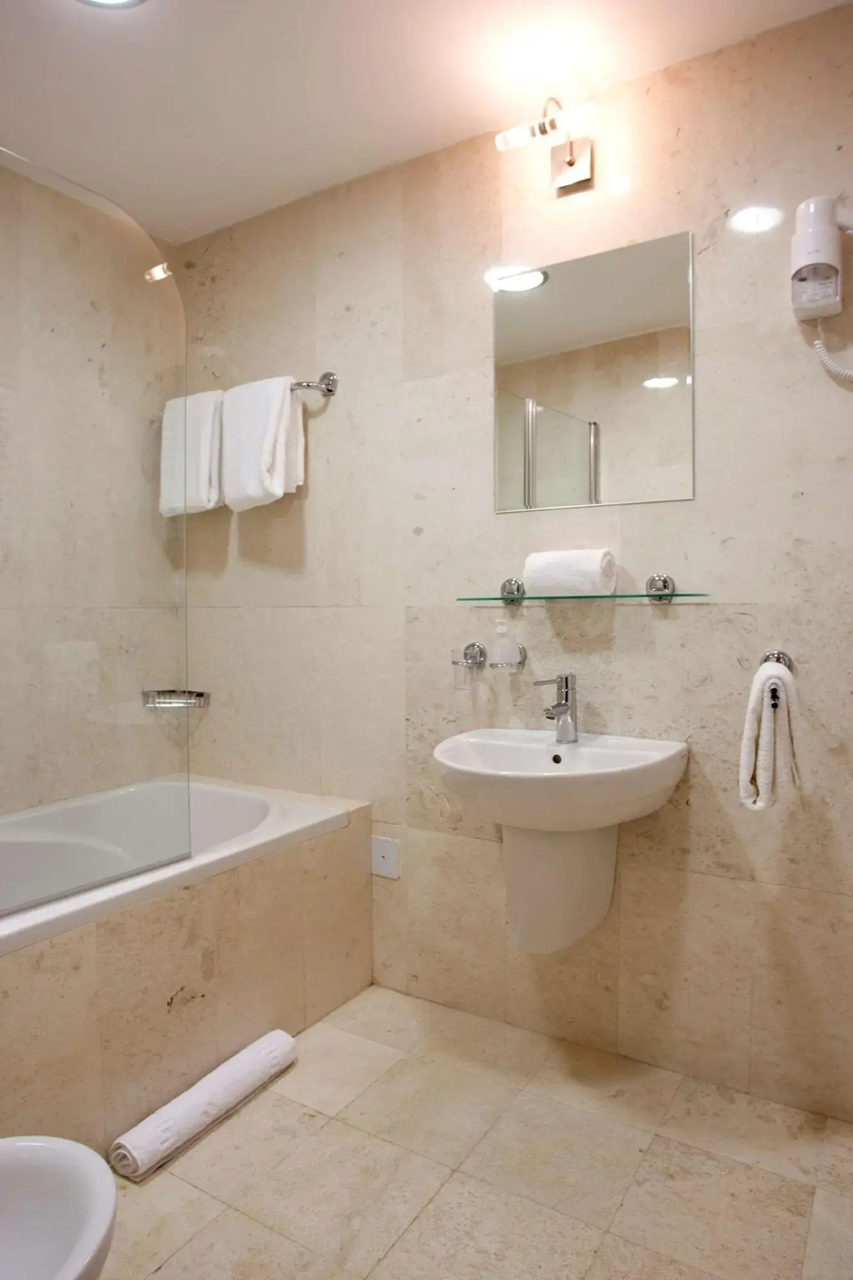 Отель Putnik Inn Belgrade