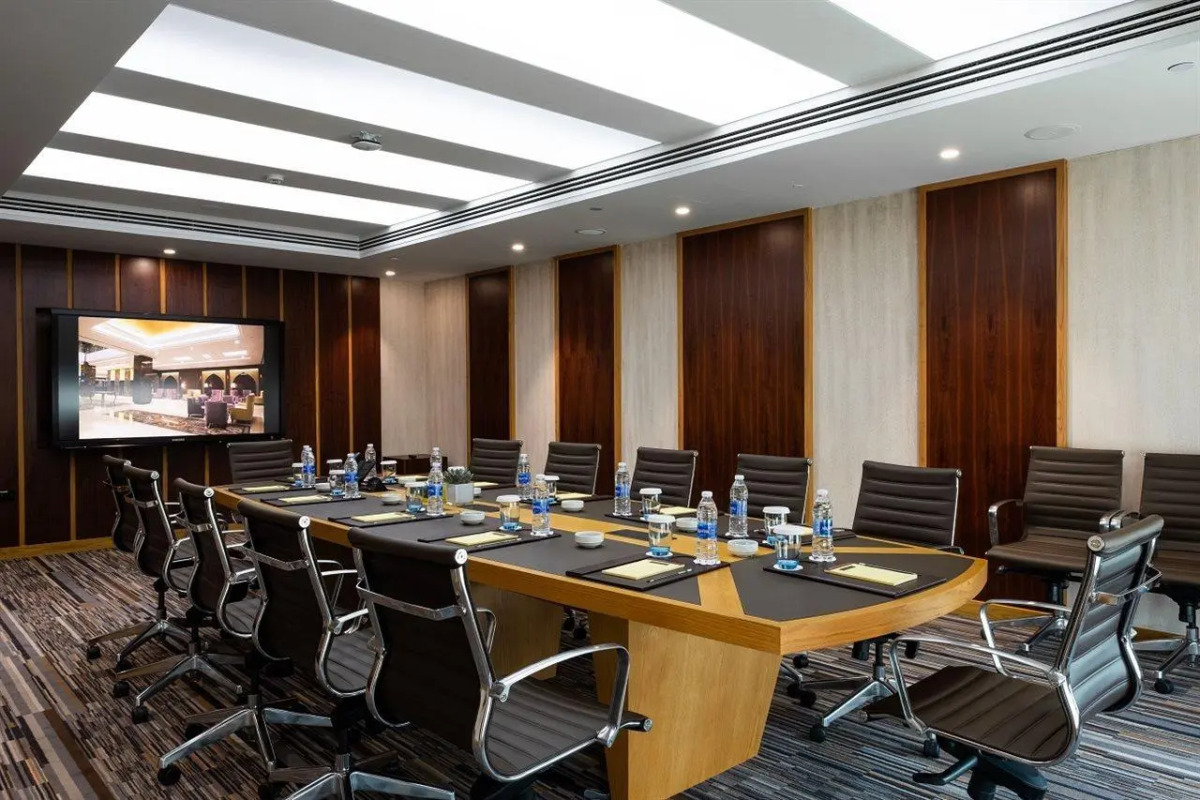 Отель Royal Tulip Muscat