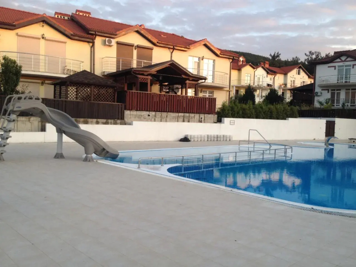 Отель Черноморский