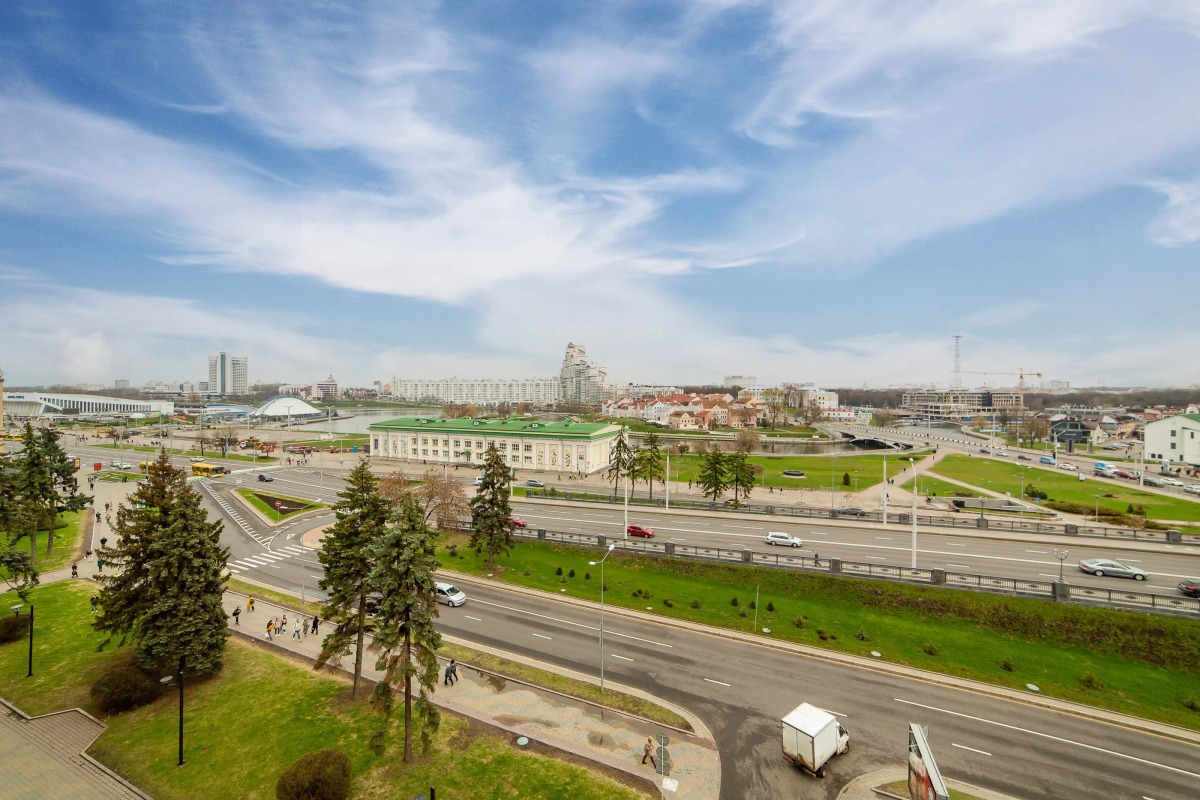 Апартаменты у Станции Метро Немига