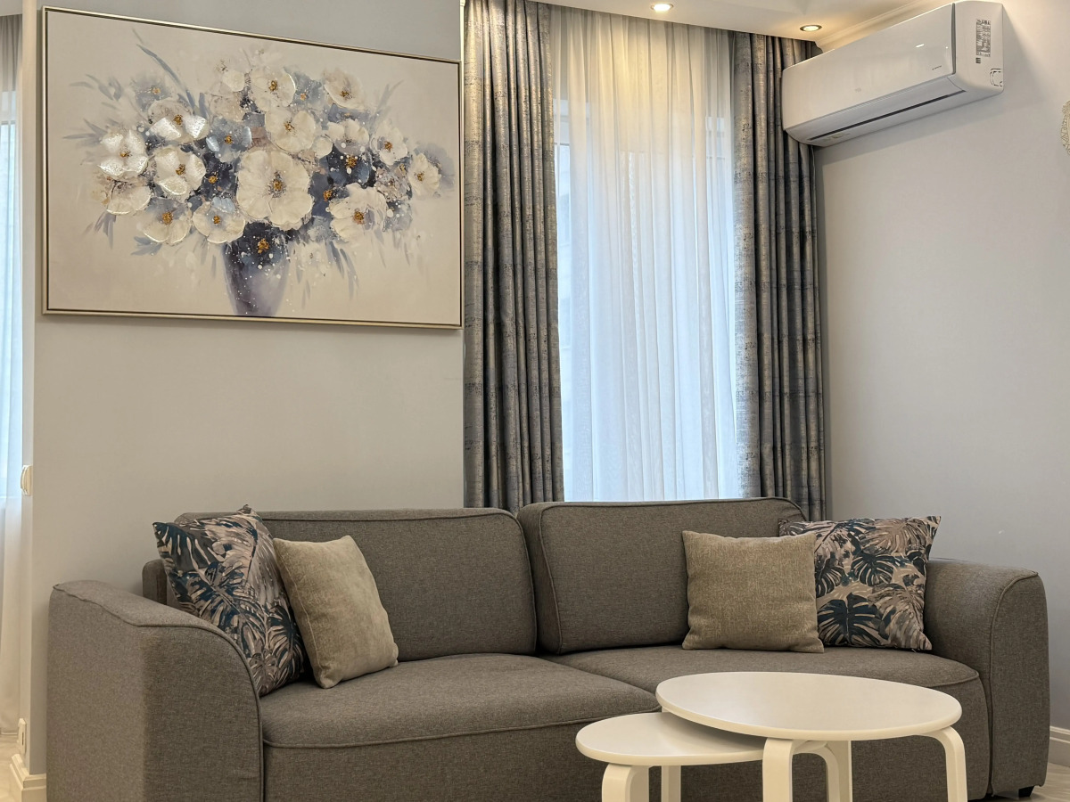 PK DESIGN - двухкомнатная квартира с отдельной спальней