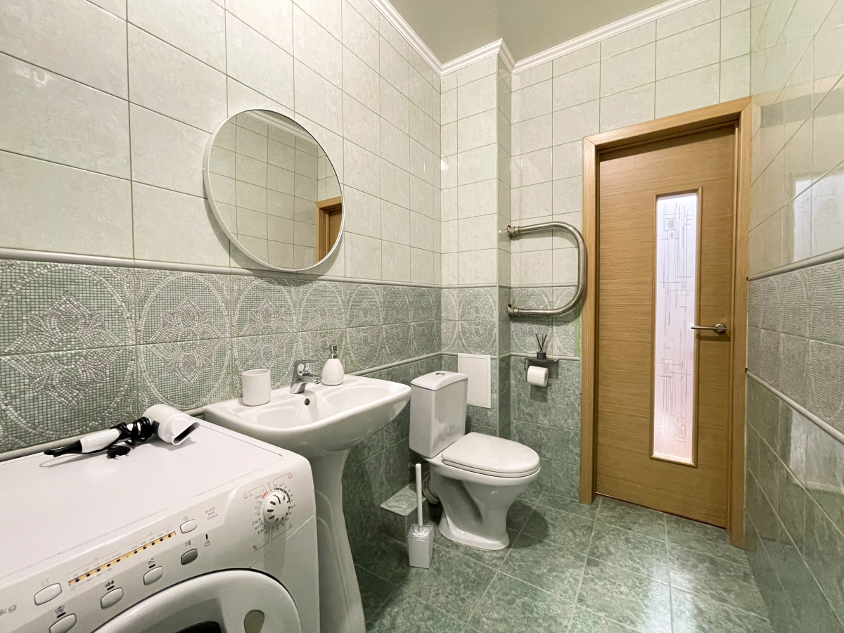 Квартира рядом с Визус центром