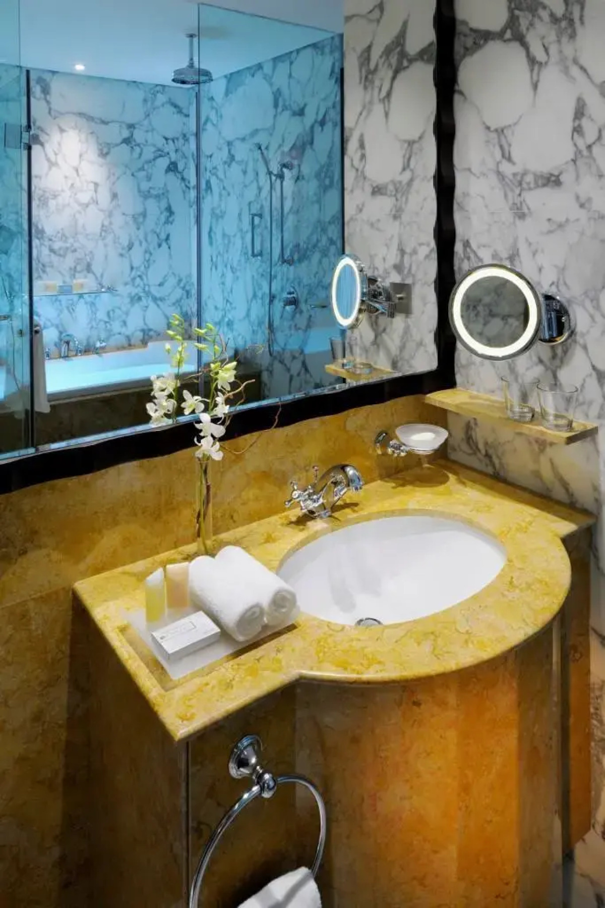 Crowne Plaza Dubai Jumeirah an IHG Hotel