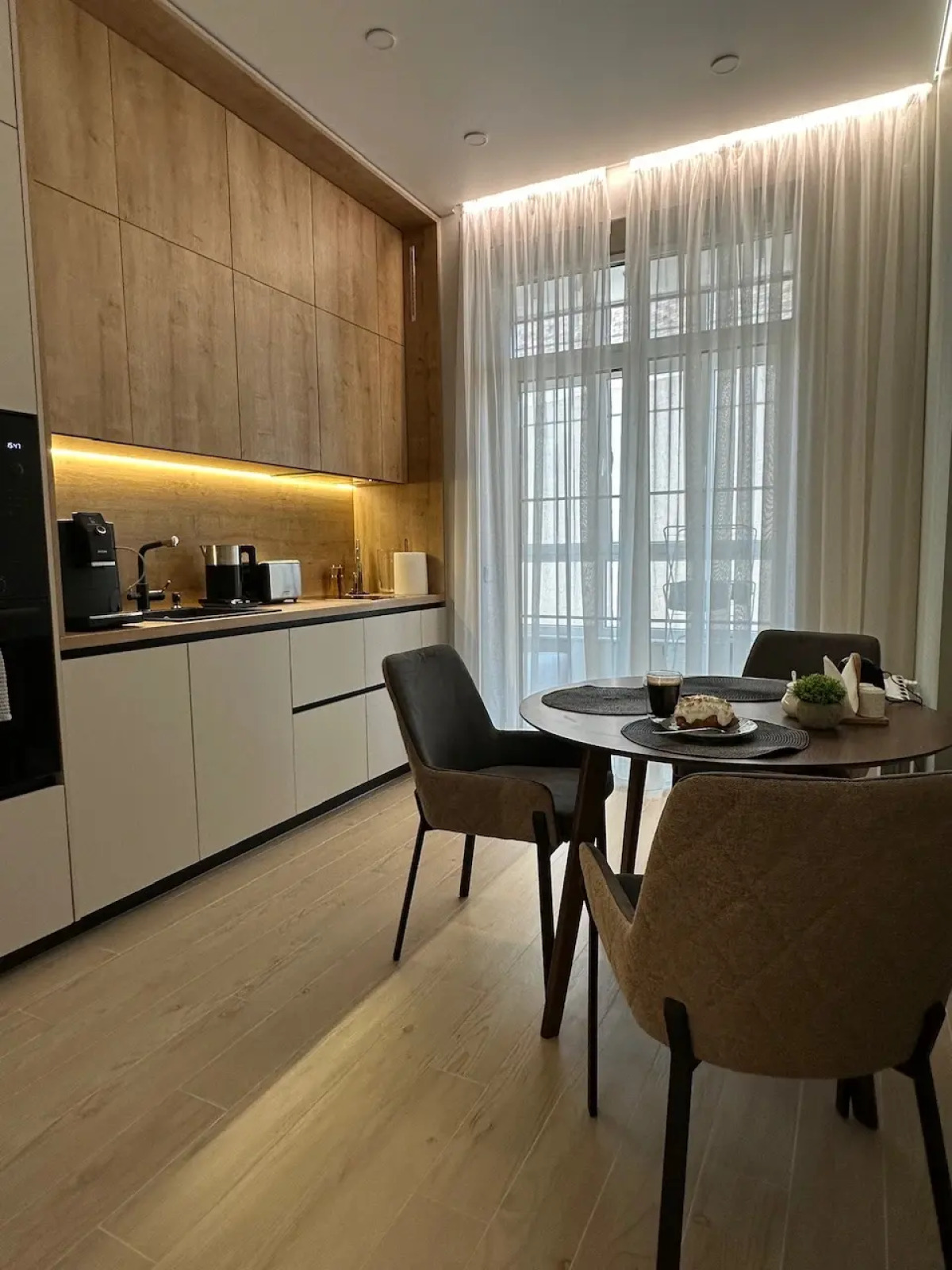 Квартира Стильная на Первой Линии Моря