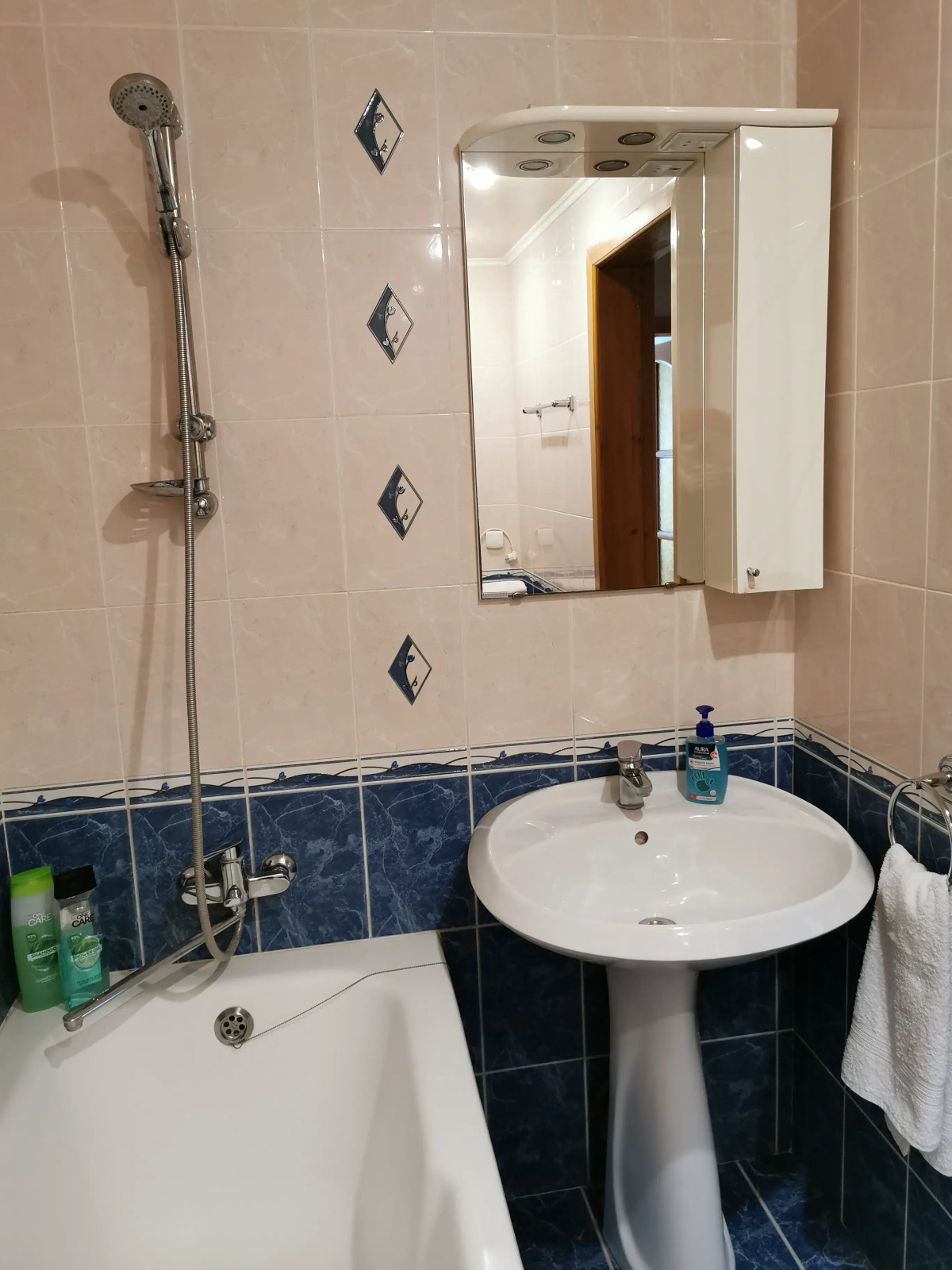 Квартира 1-к в самом центре с видом на сквер