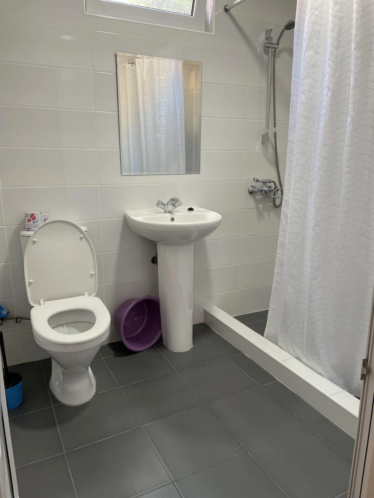 Апартаменты Двухместный Улучшенный с Балконом и Ванной Комнатой