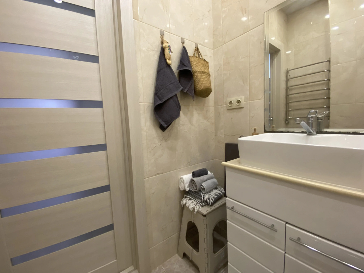 Квартира двухкомнатная (57кв.)  рядом с Зоо, ИжГТУ, Купол Семейная Botanika House