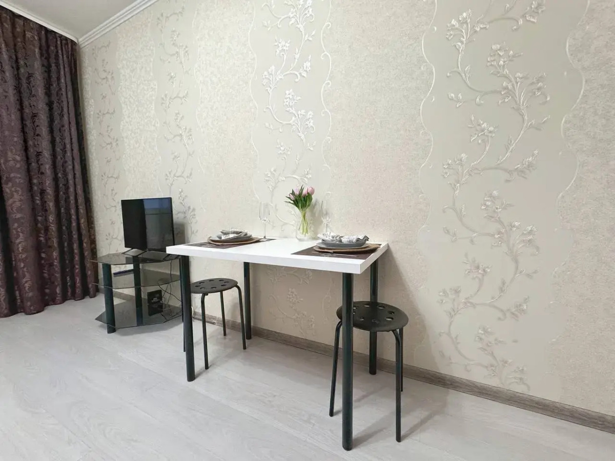 Квартира 1-к Квартира на Октябрьском Проспекте 117