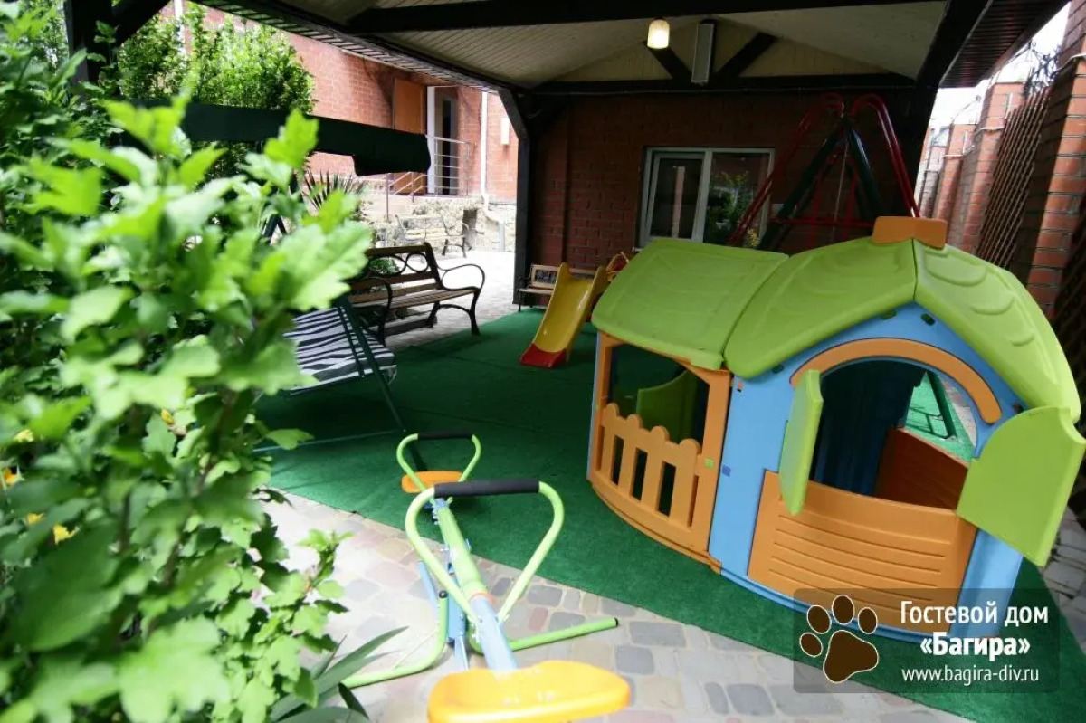 Отель Багира