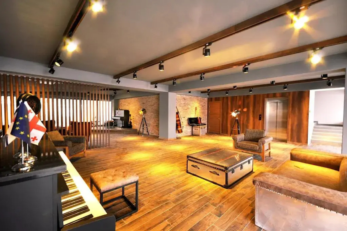 Отель Jazz Hotel