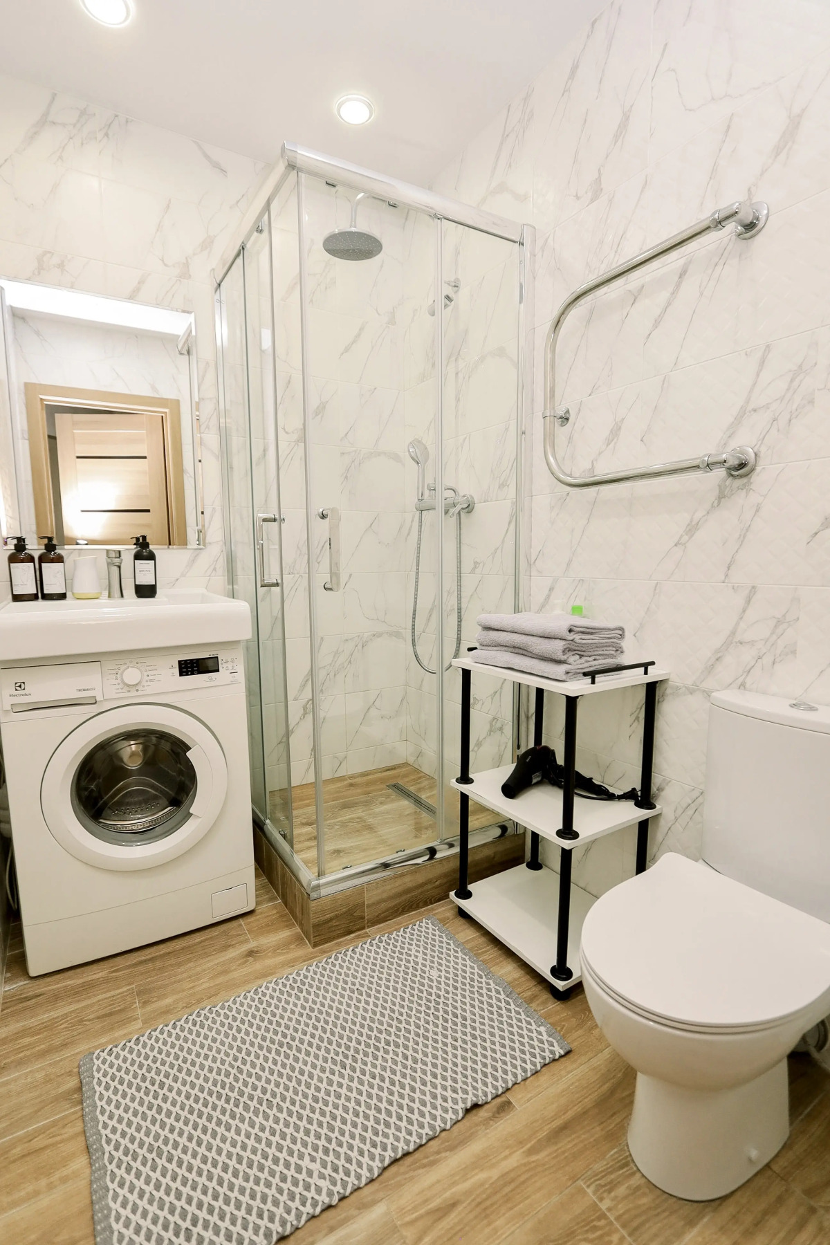 Квартира С Видом на Город Рядом с Зоопарком и Набережной 1-я Подлесная 1