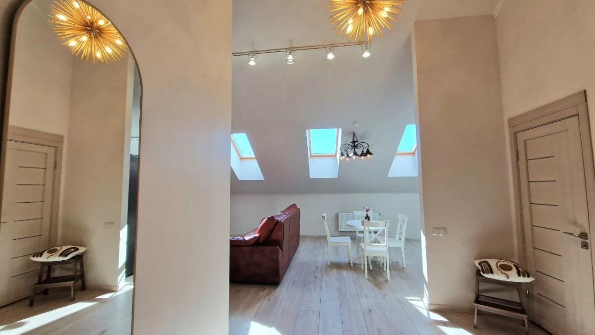 Квартира Просторная двухуровневая студия у подножия Казанского Кремля