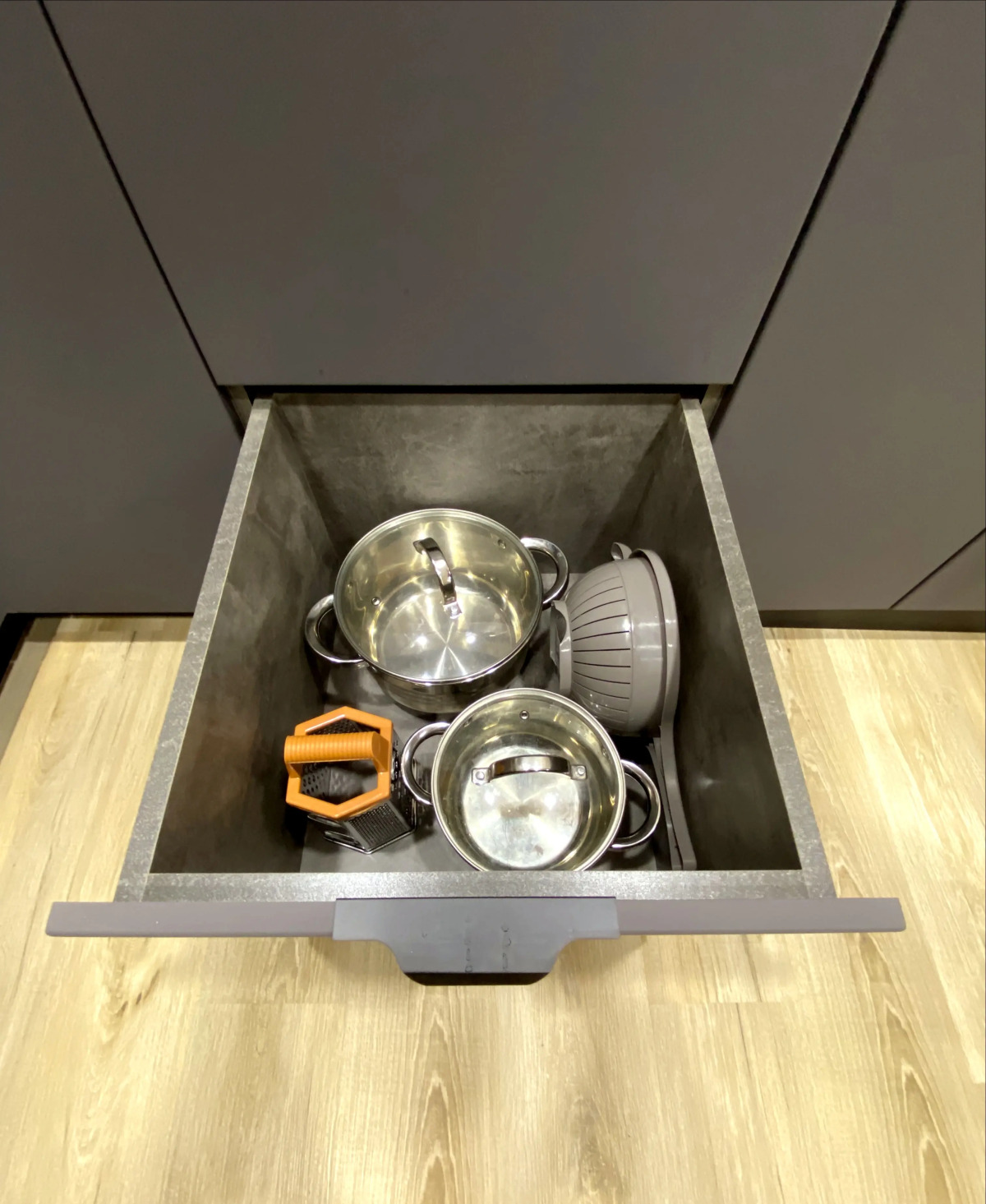 Квартира Abakan.Apart в Современном Экостиле