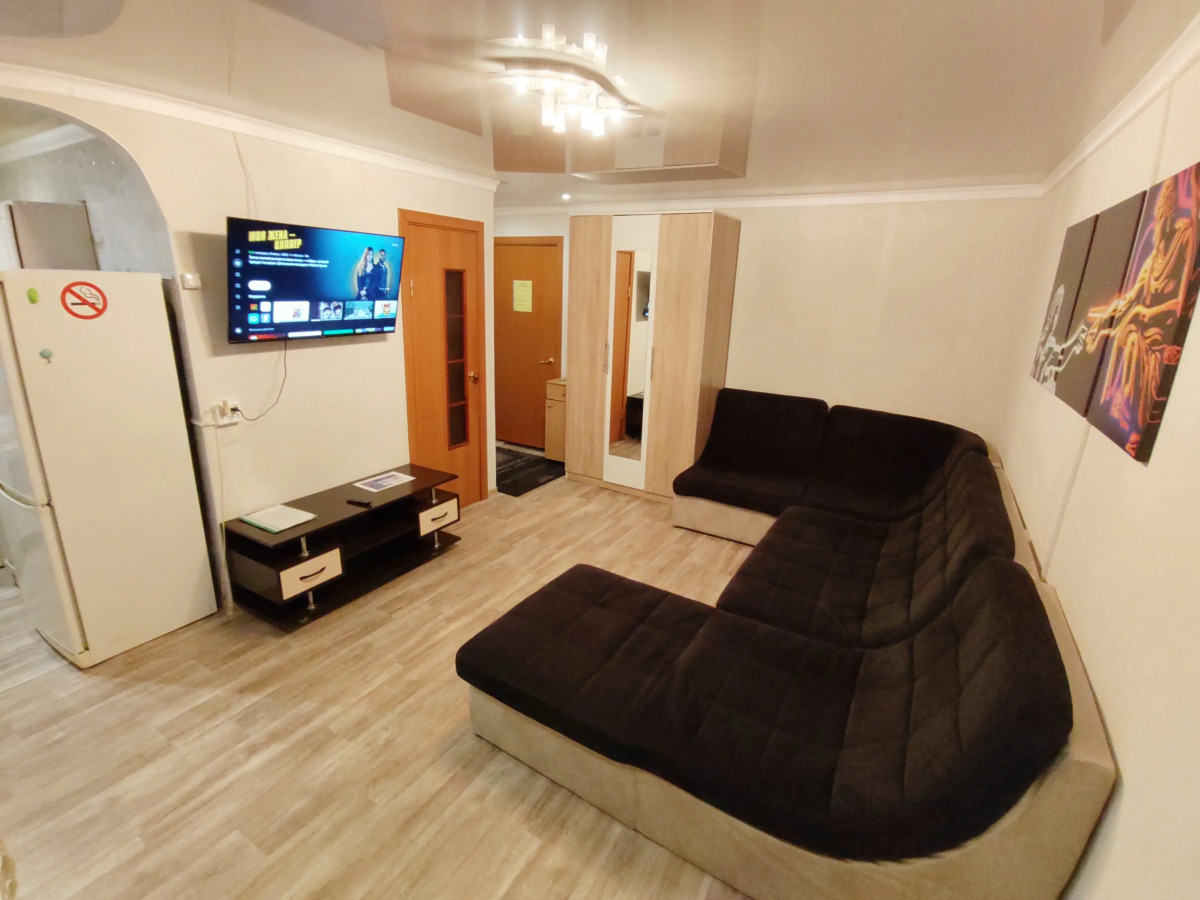 Квартира с Видом на Площадь Пять Углов