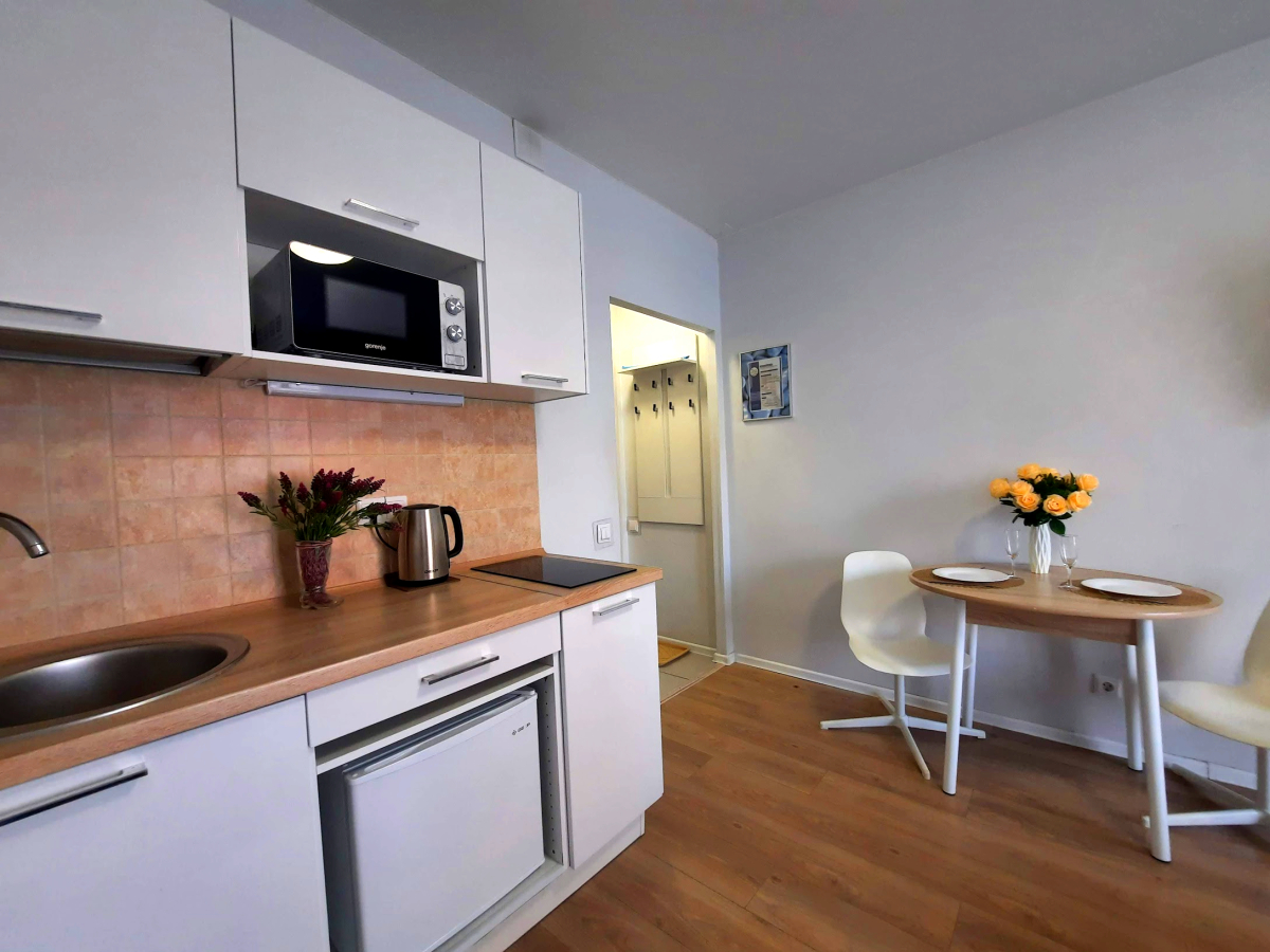 Апартаменты Вторая Студия на Ларюшина 4/2