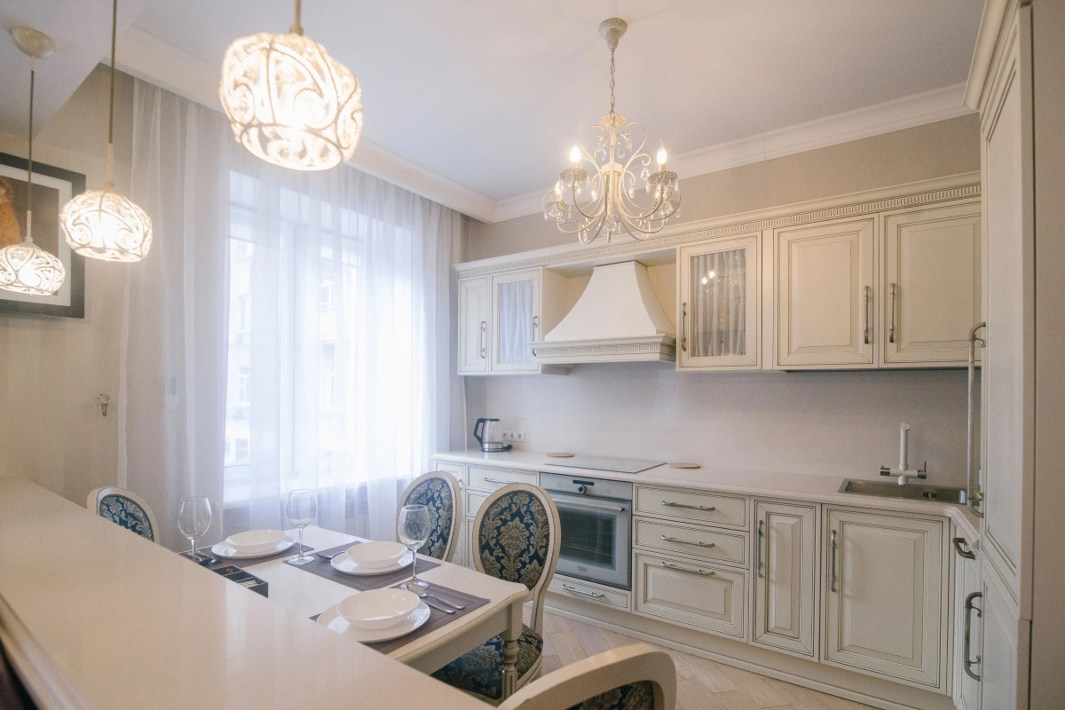 Квартира Большая трехкомнатная квартира с видом на Храм