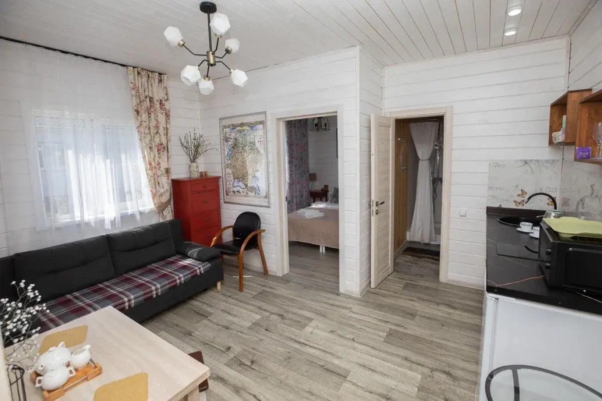 Частный дом стильный рядом с источником