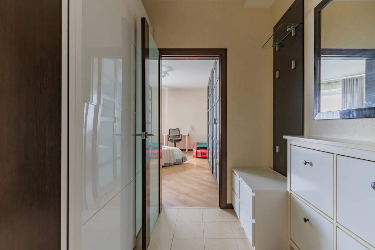 Квартира с видом на озеро