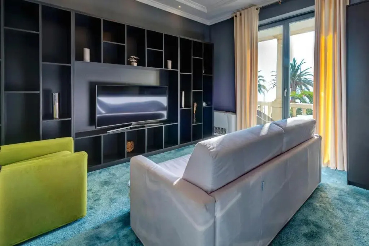 Отель Astoria Tivat