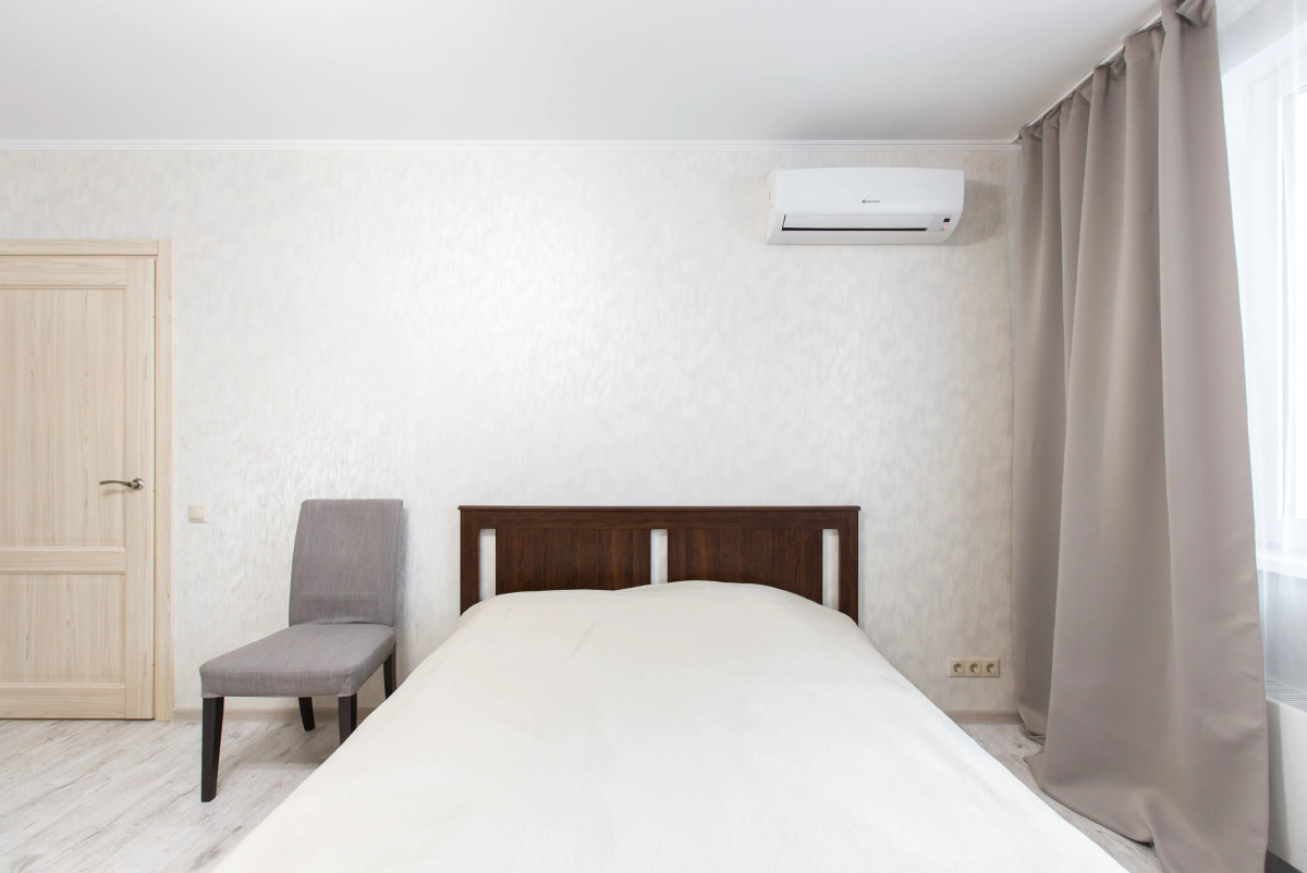 1b  Krasnogrskij 46 Apartments