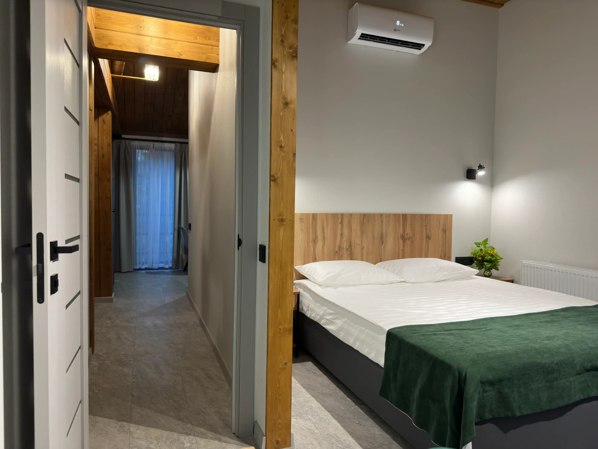 Отель Озеро