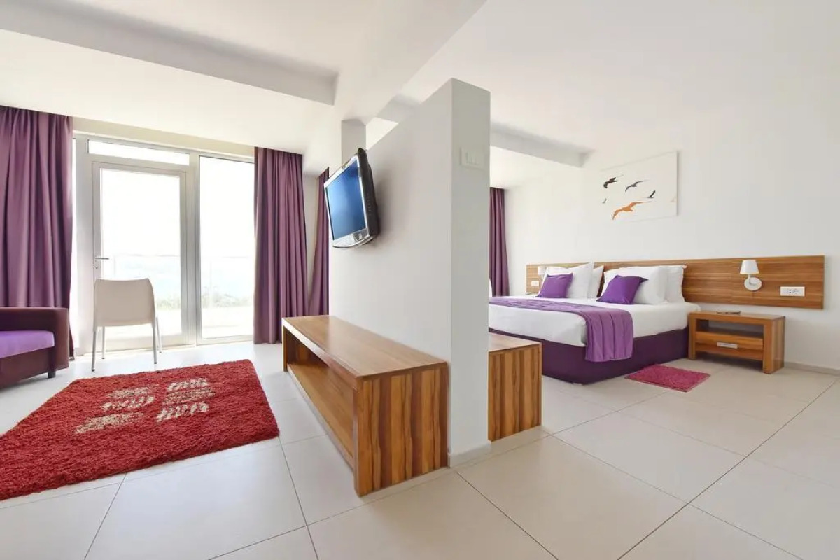 Отель Iberostar Herceg Novi