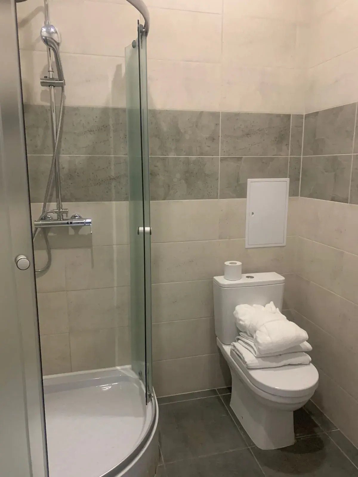 Апартаменты на Верхнеторговой 4