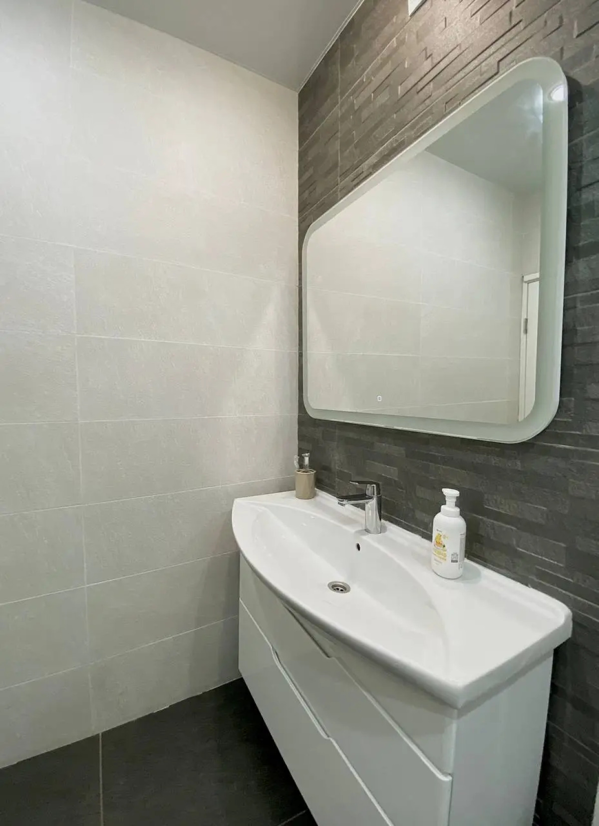 Апартаменты в Центре Города  на Высоком Этаже