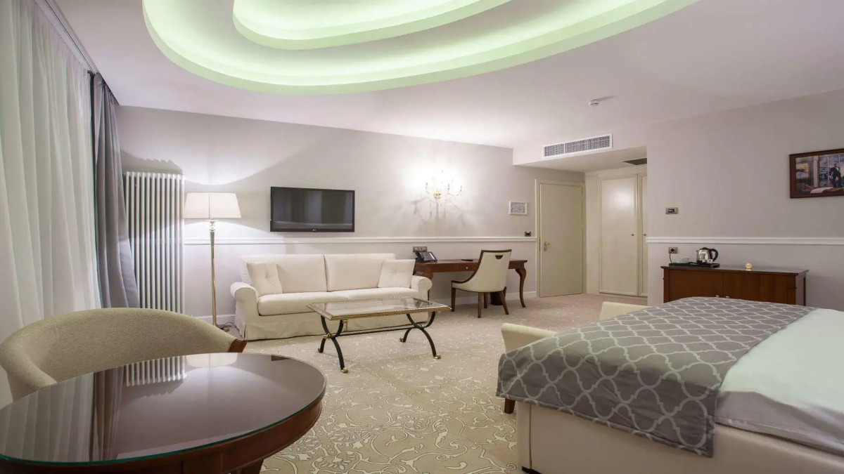 Отель International Iasi