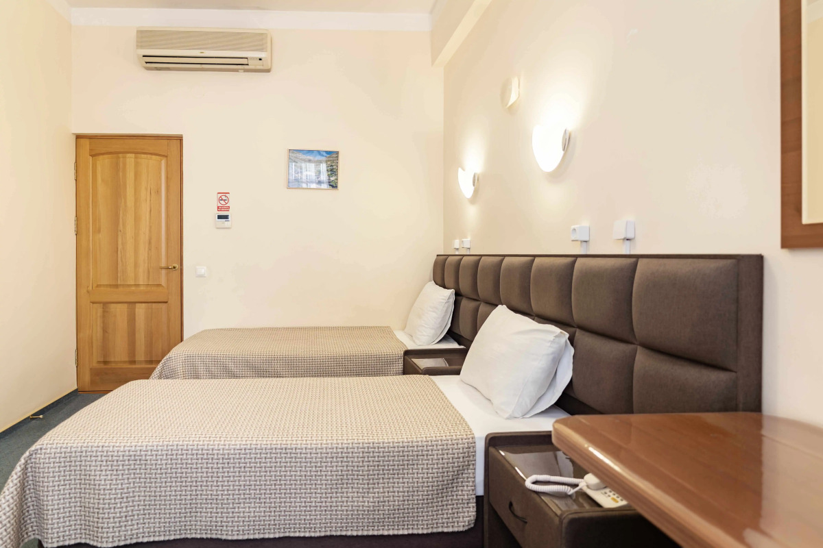 Отель Мирит