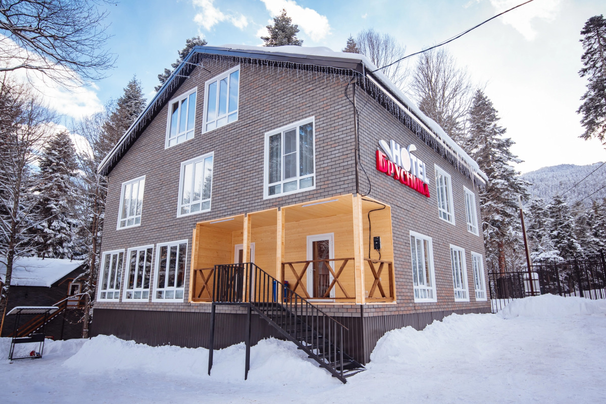 База Отдыха Hotel Brusnika