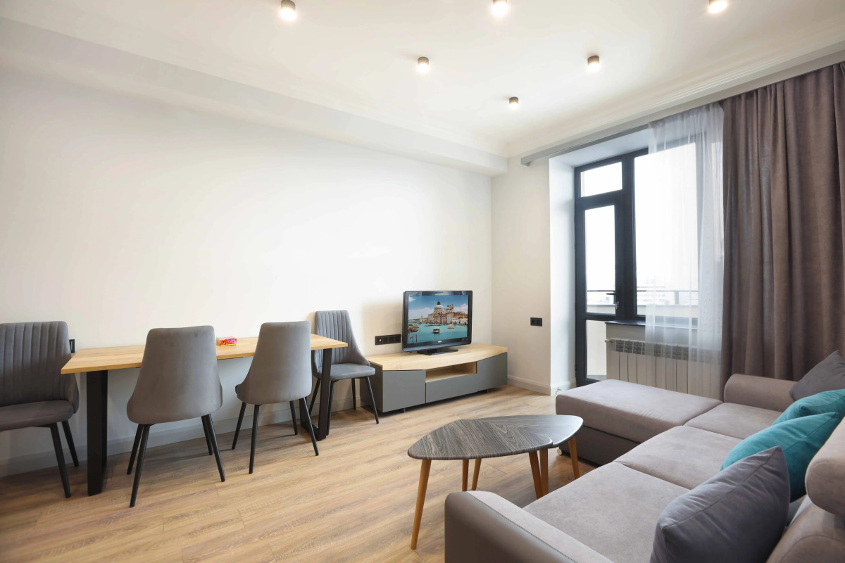 Апартаменты on Argishti Str. 7/10-89