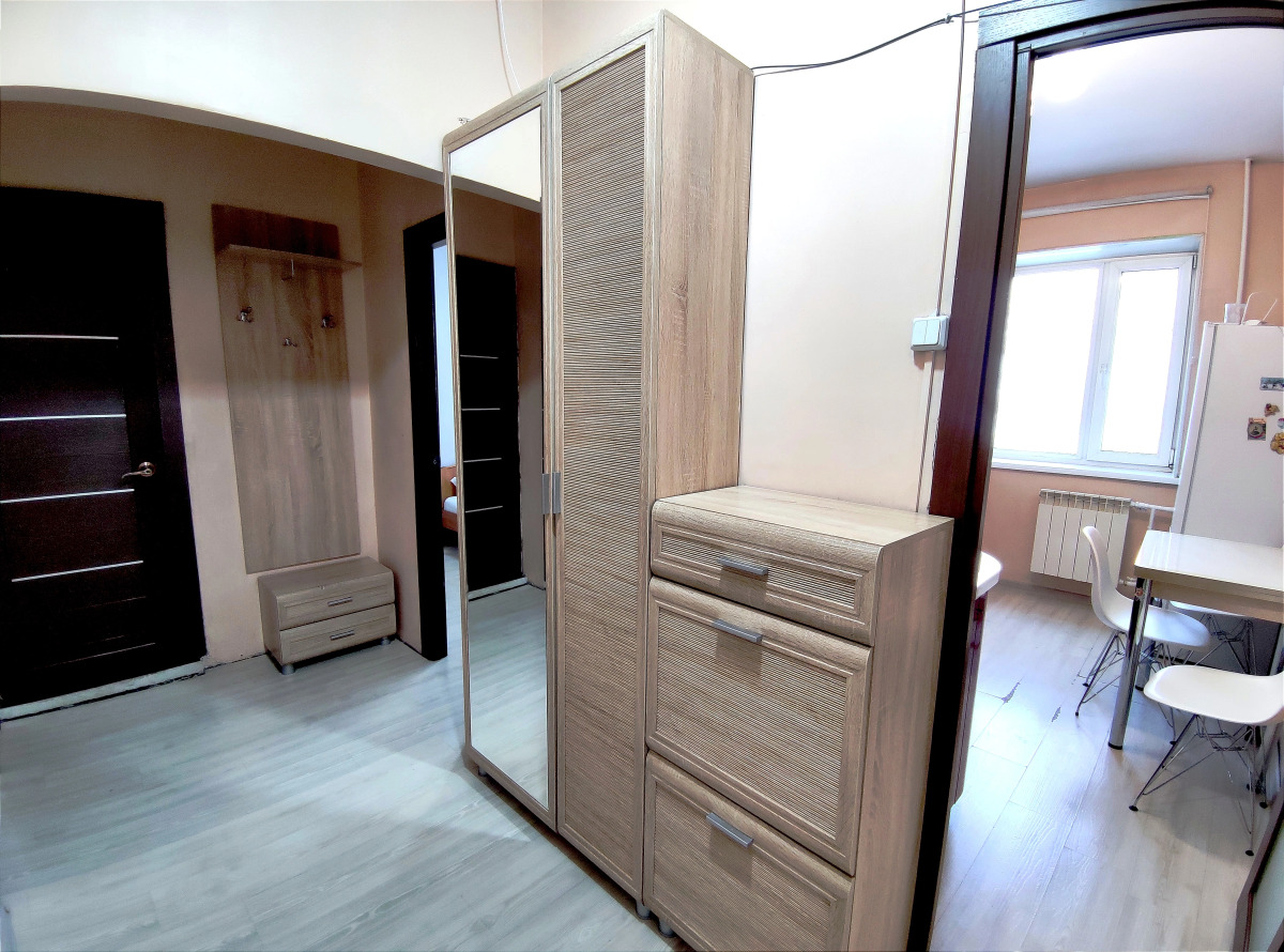 2 Комн Квартира в Центре Кызыла