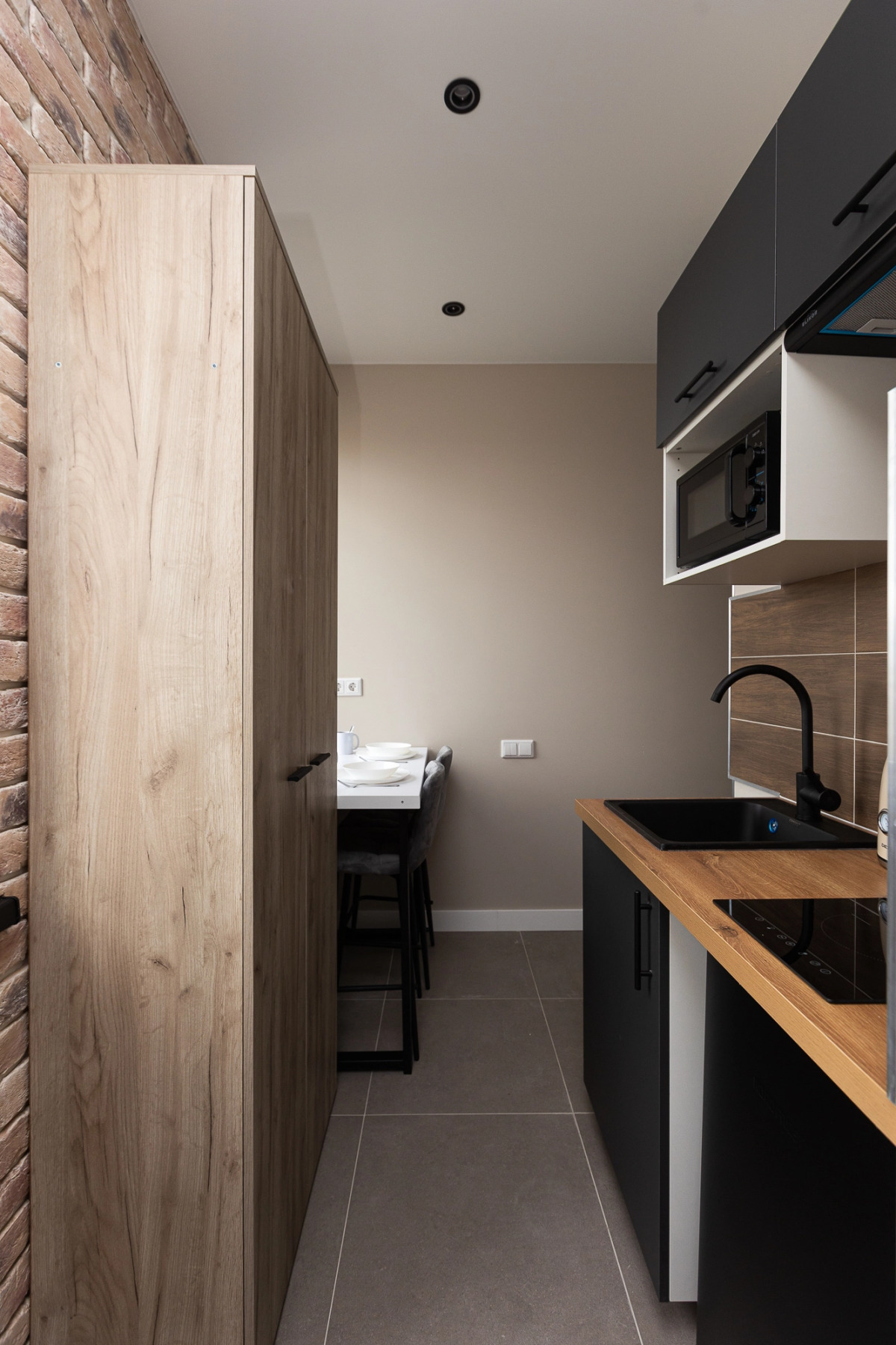 Апартаменты Байрес 365/2