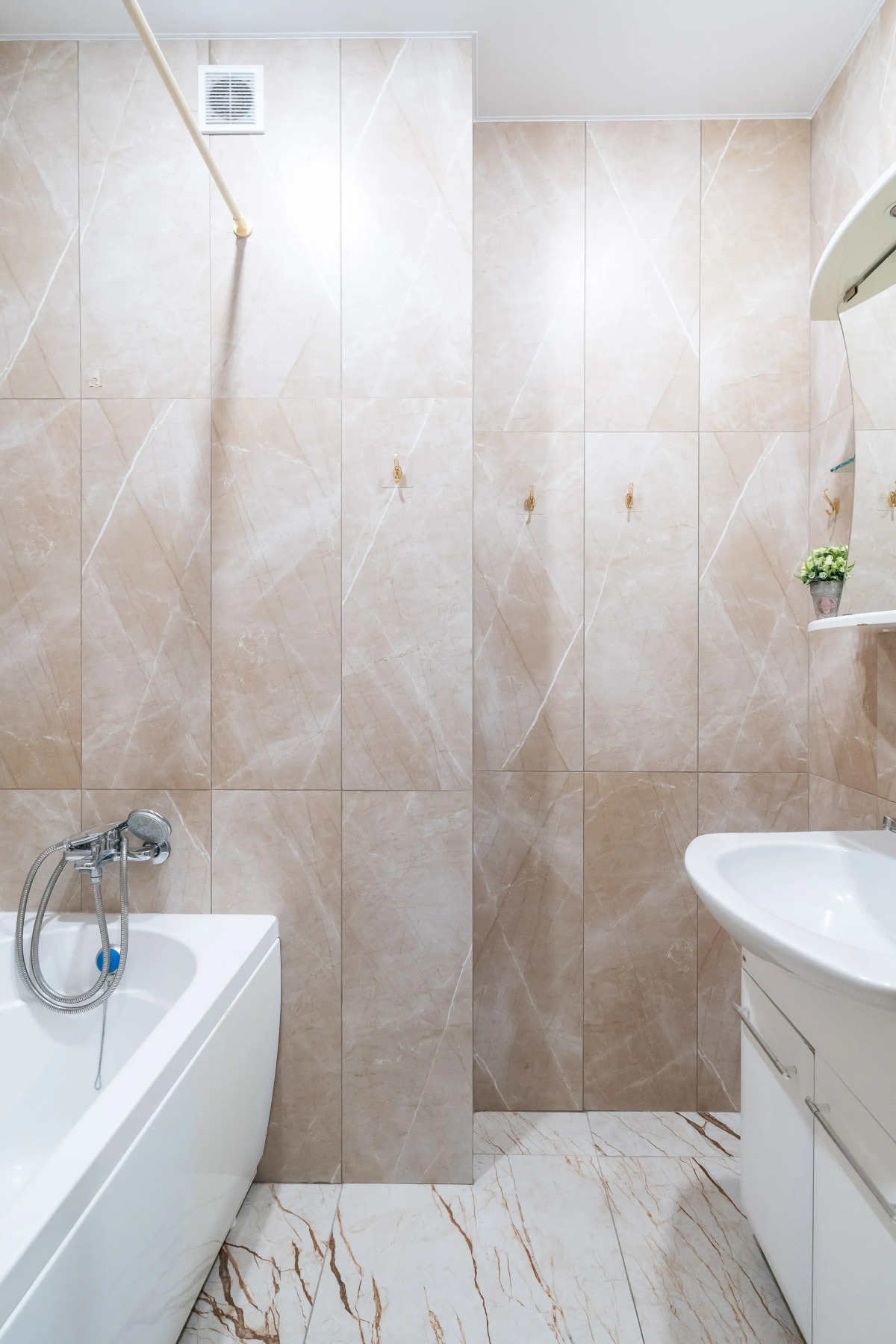 Квартира Двухкомнатная возле Старого Аэропорта