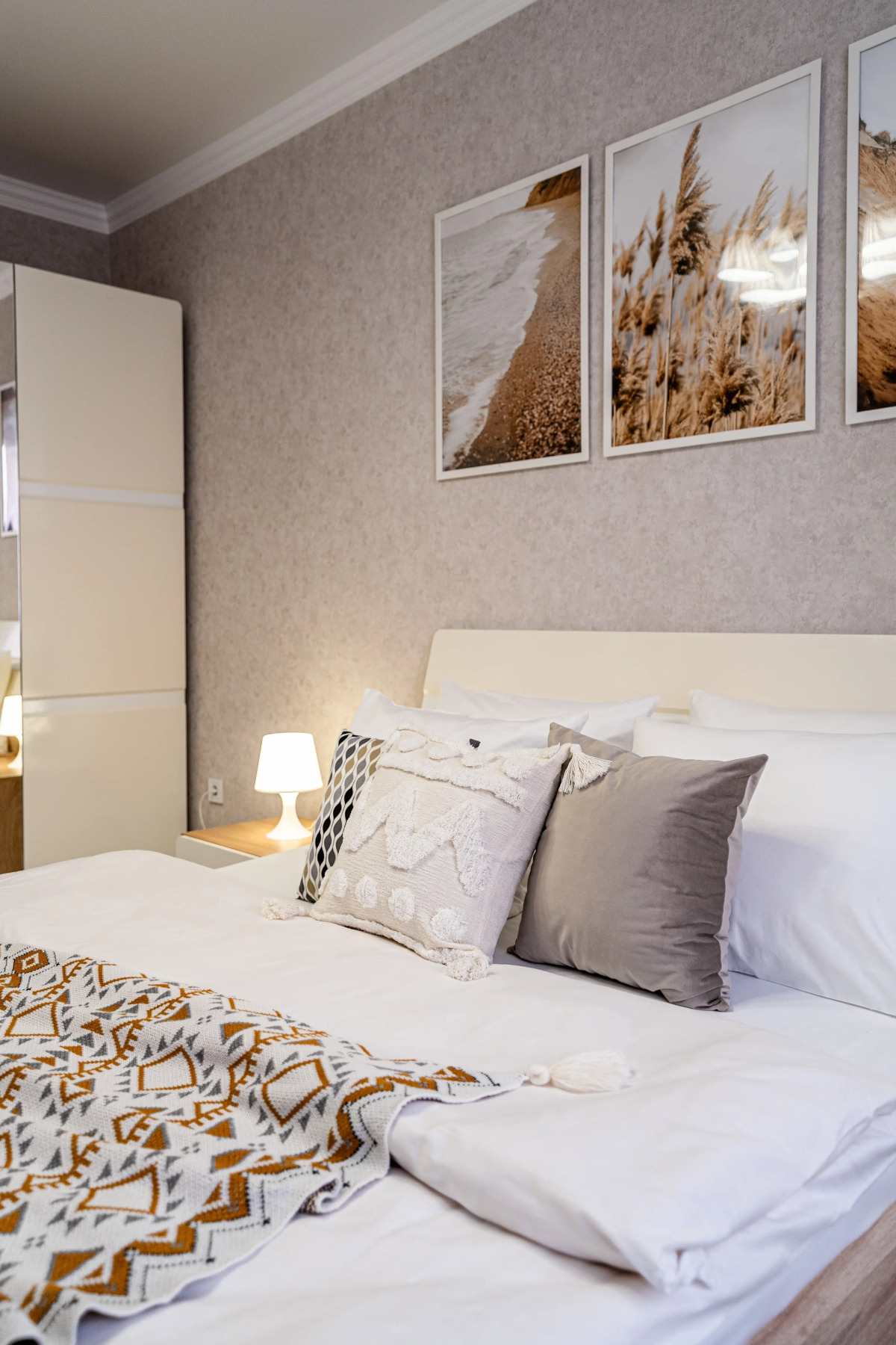 Квартира Апарт-Отелика шикарная двушка в 2х шагах от парка Галицкого