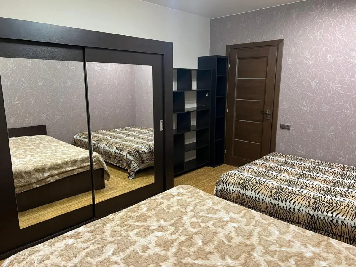 Квартира Родионова 165/4