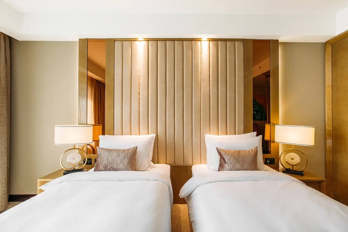 Отель Marjan Plaza