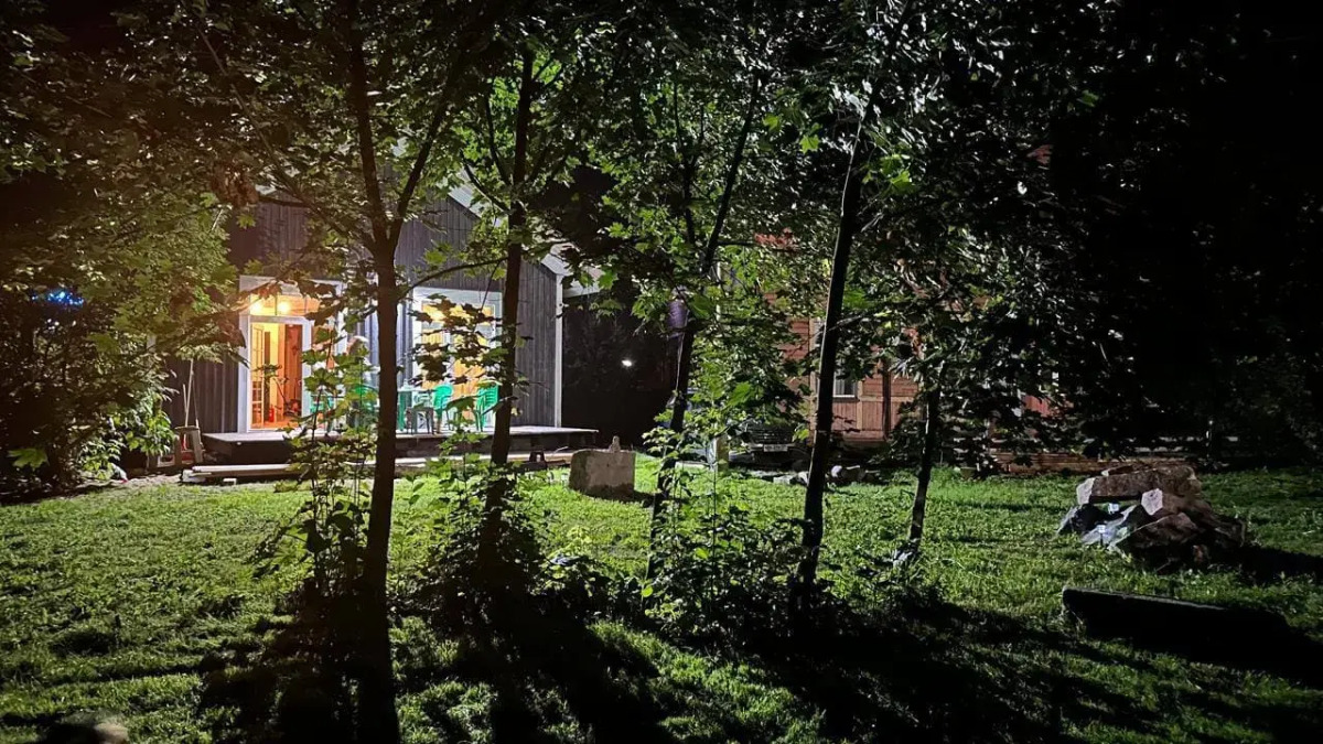 Частный дом коттедж у пристани в центре города