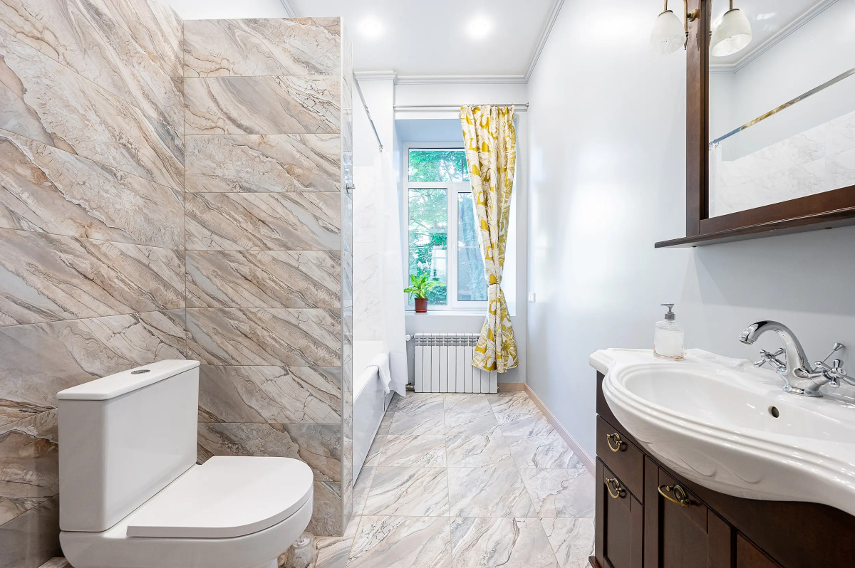 Трехкомантная квартира у летнего сада в Мозаичном дворе