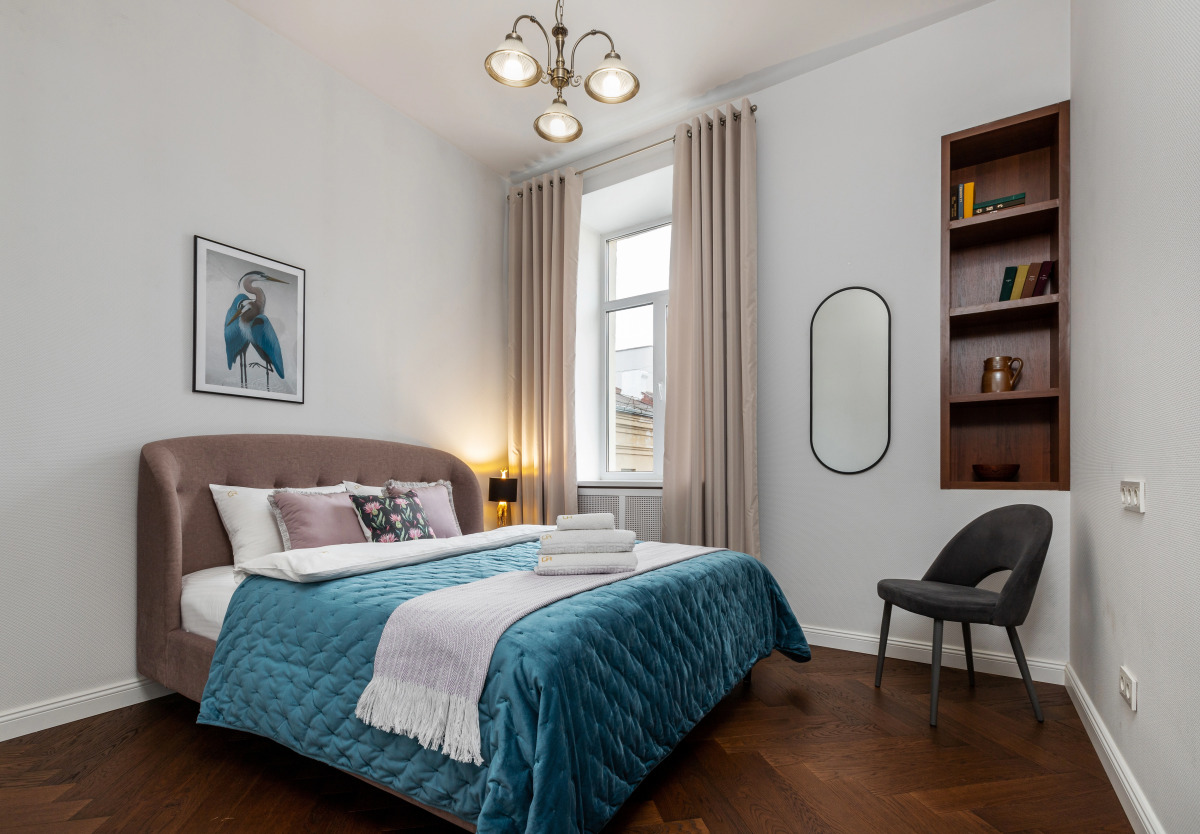 Апартаменты 4-комнатные HomeApart К.Маркса, 30