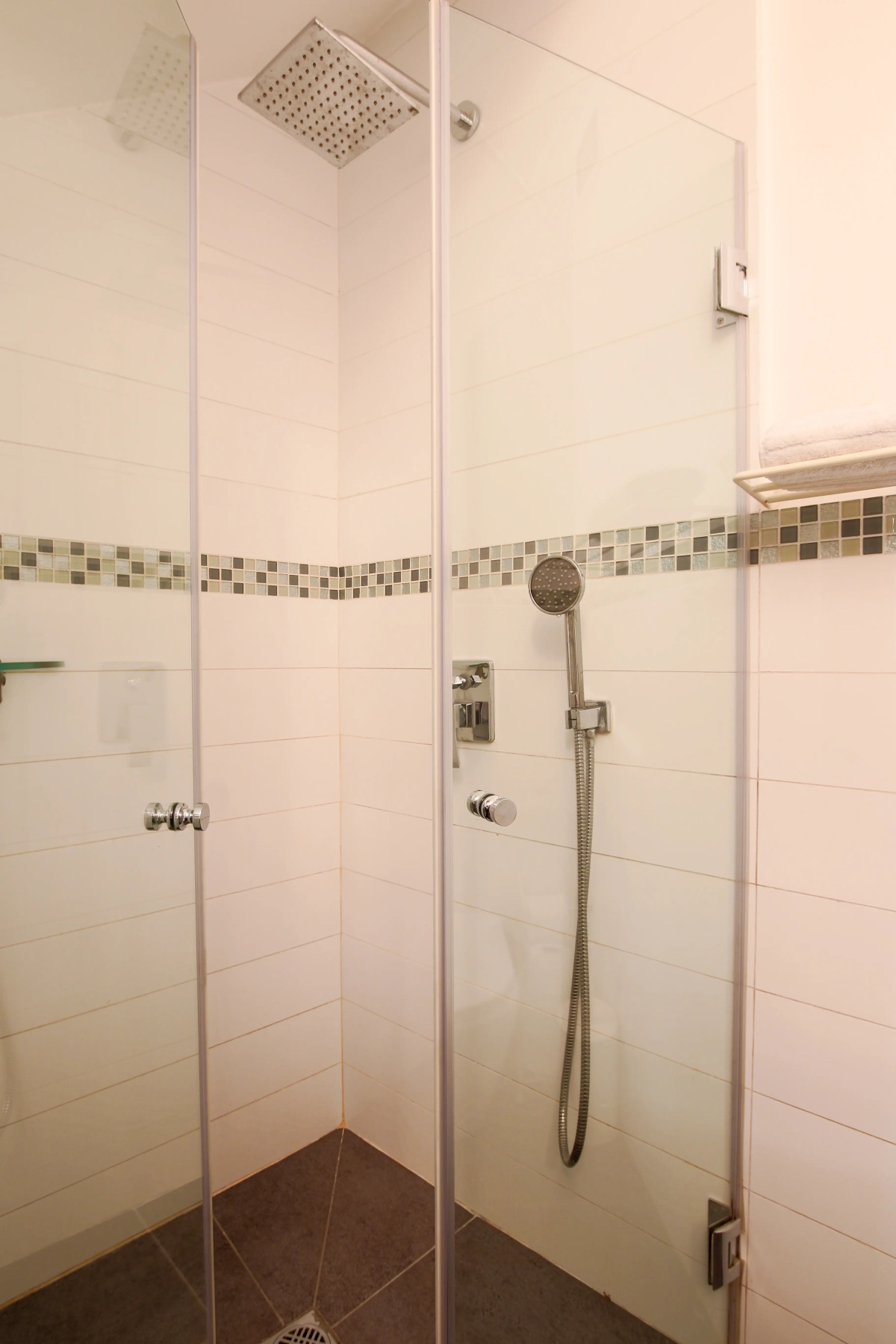 Апартаменты Penthouse & Jacuzzi in Neve Tzedek by FeelHome