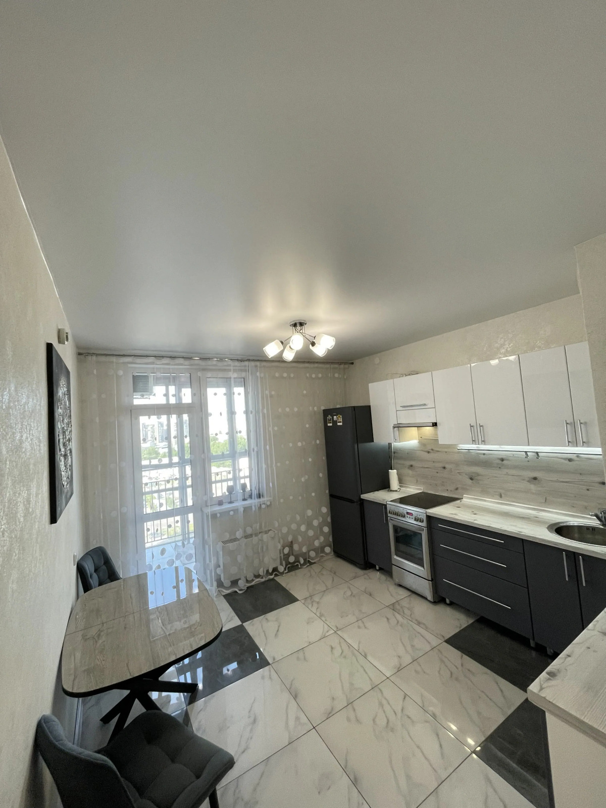 Квартира Отличная квартира в самом центре микрорайона Взлетка