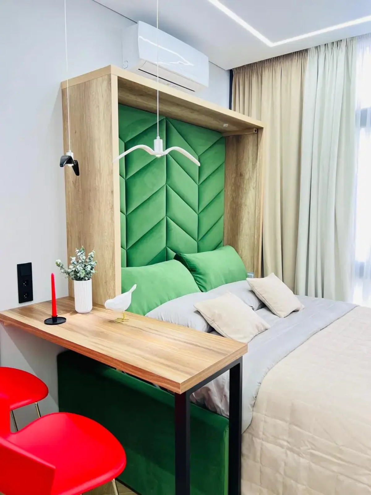 Апартаменты Студия с дизайнерским ремонтом с бассейном на крыше