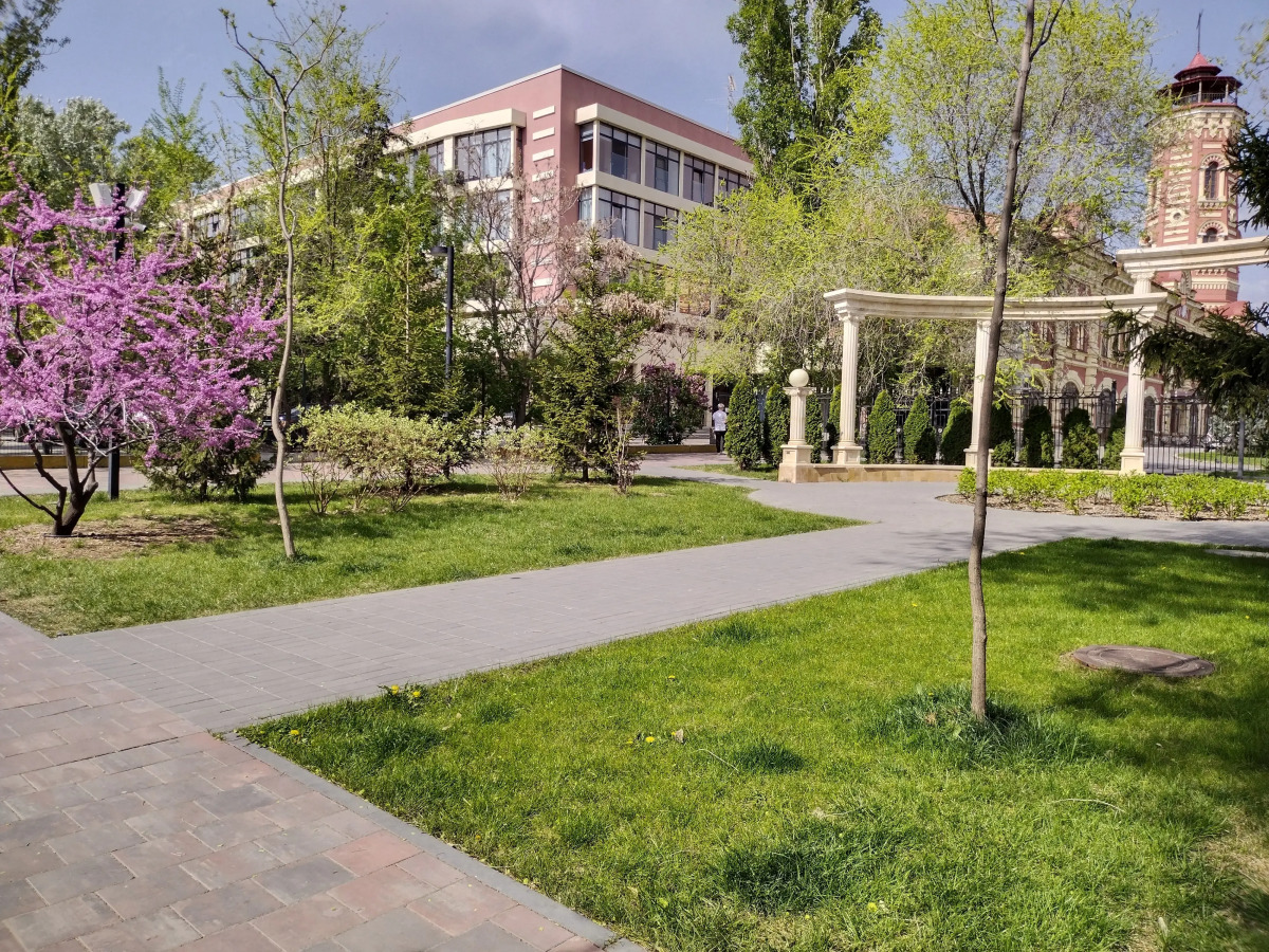 Апартаменты уютные в самом центре города